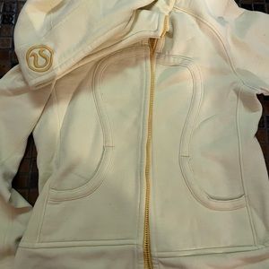 lululemon yellow jacket